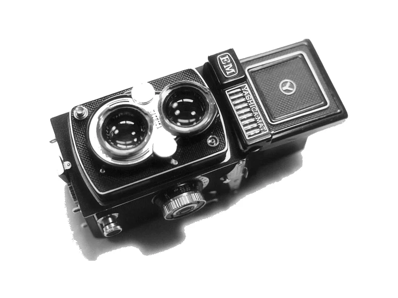 Yashica-Mat EM