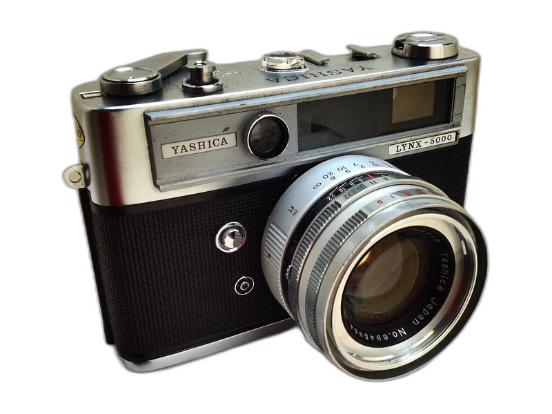Yashica Lynx 5000
