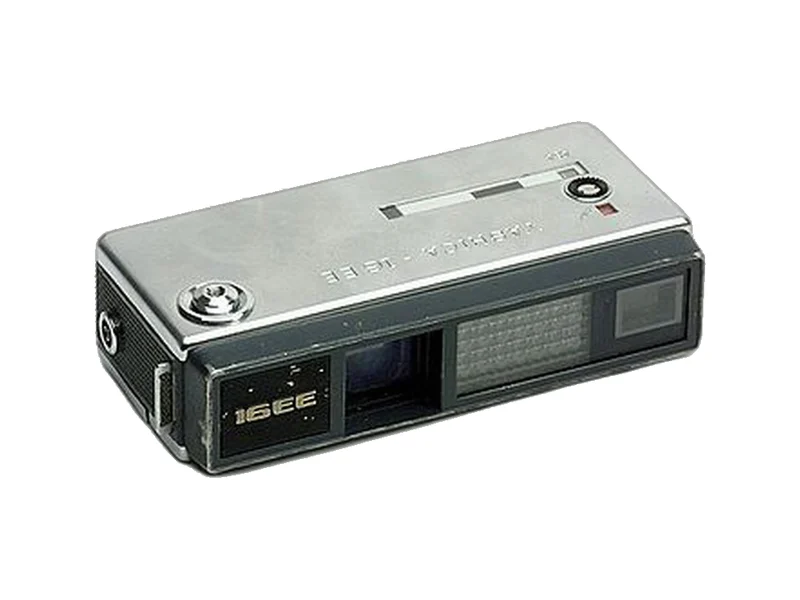 Yashica 16 EE