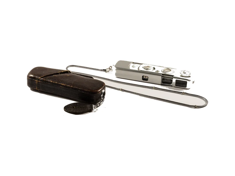 Minox B