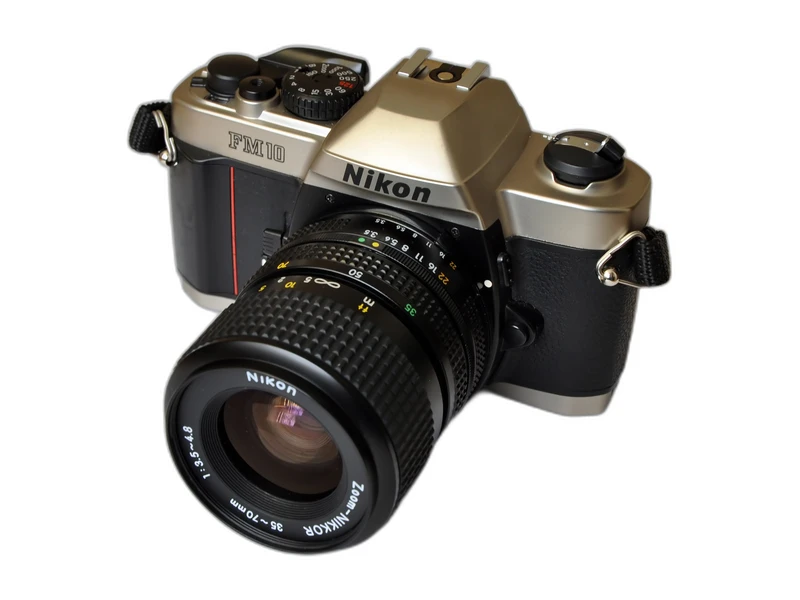 Nikon FM10