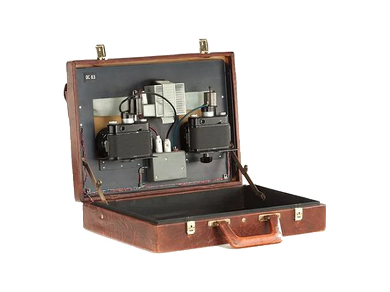 Berning Robot Robot Star 50 Stasi Brief Case