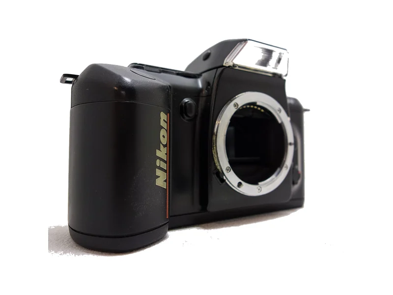 Nikon F-401