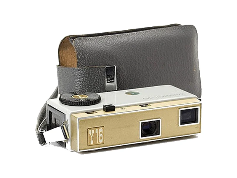 Yashica Y16