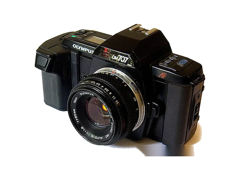 Olympus OM-707 AF