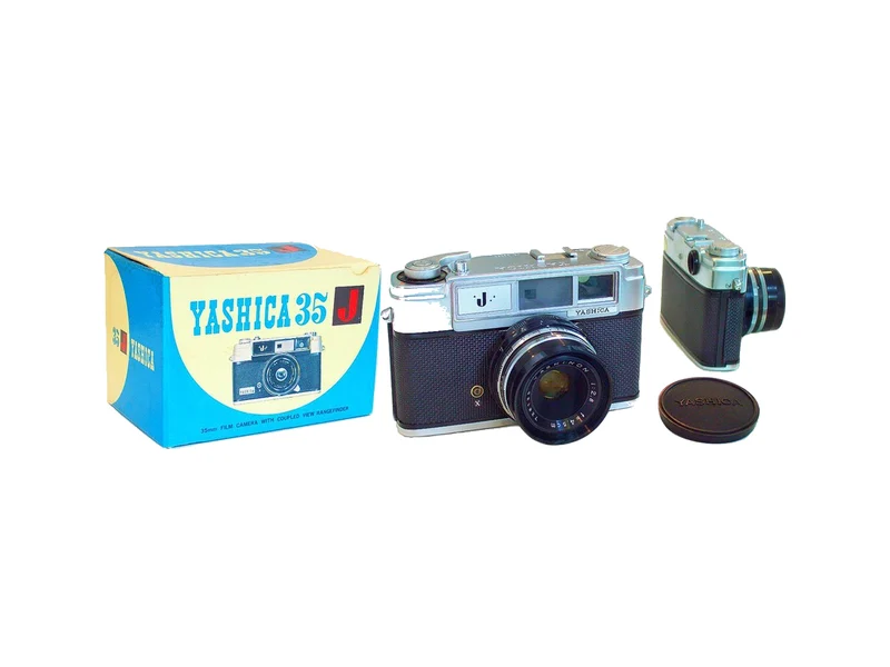 Yashica 35 J