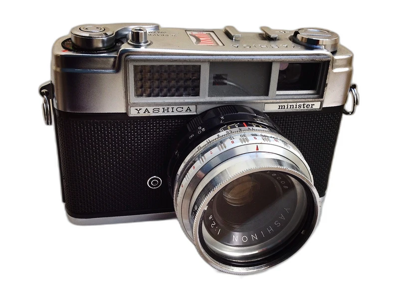 Yashica Minister I