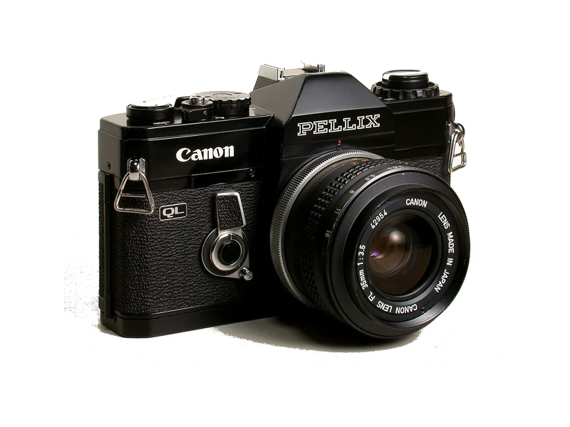 Canon Pellix QL