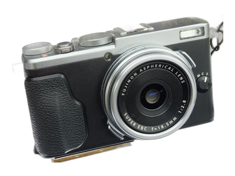 Fujifilm X70