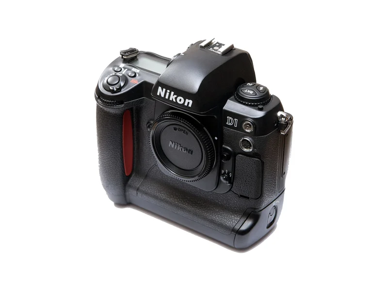 Nikon D1H
