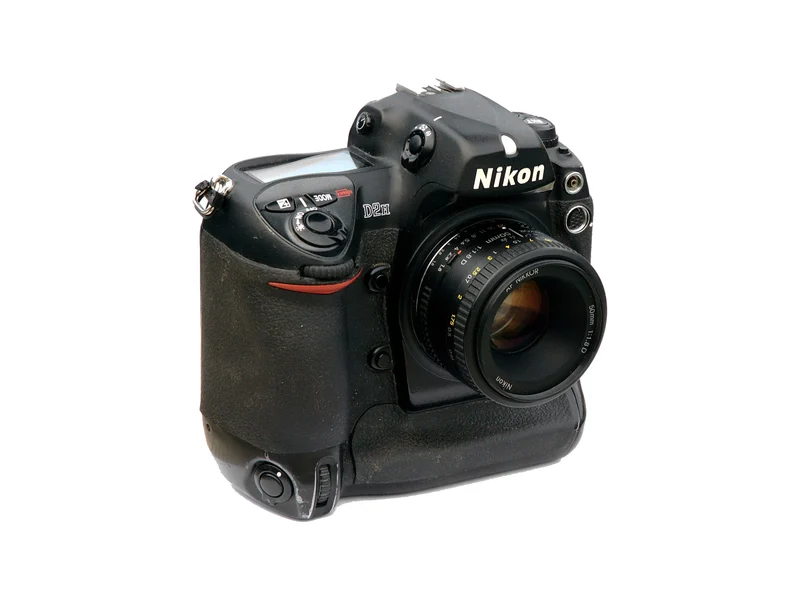 Nikon D2Hs