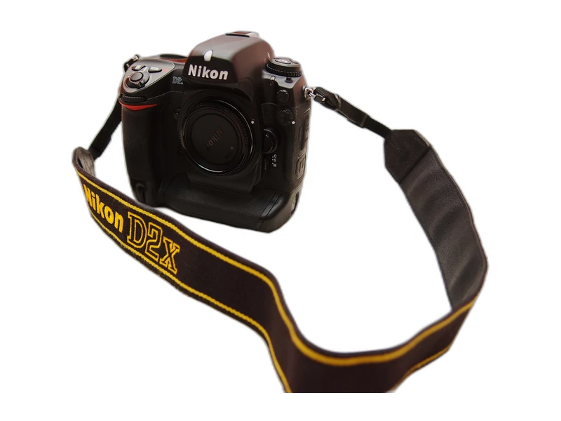 Nikon D2X