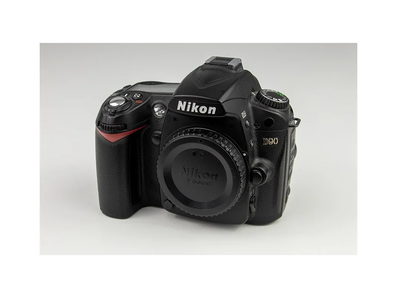 Nikon D90