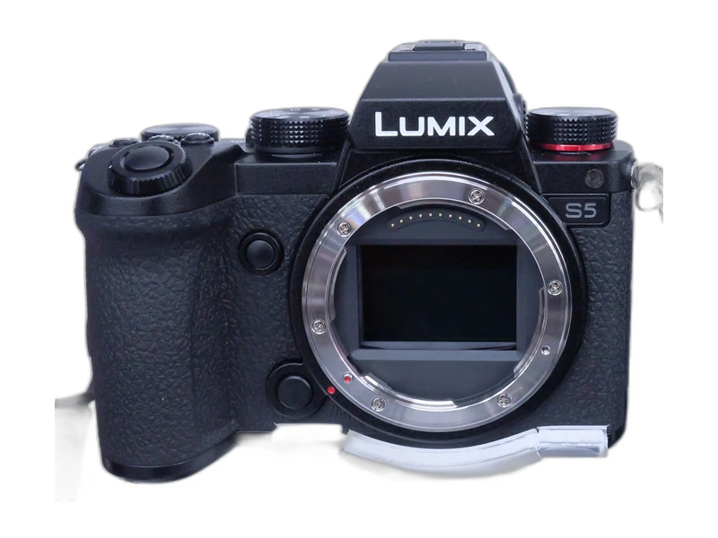 Panasonic Lumix DC-S5