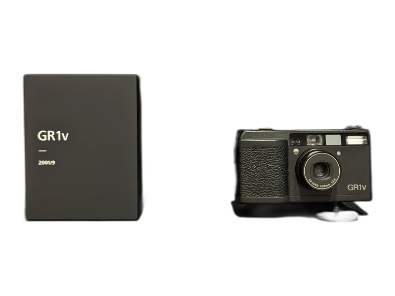 Ricoh GR1v