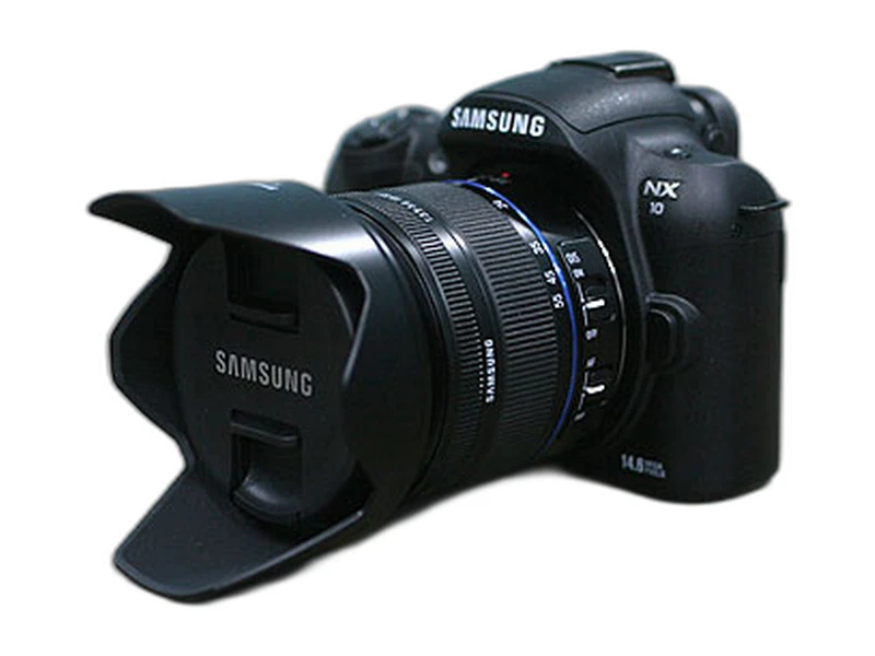 Samsung NX10